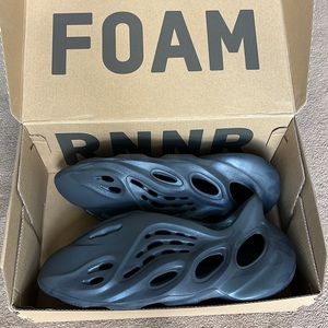 Yeezy Foam Runner Onyx